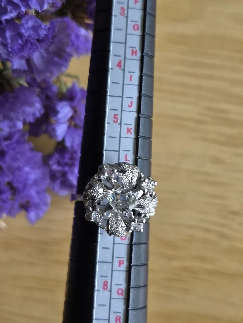 Vintage Sterling Silver Floral Ring. Size 6.5